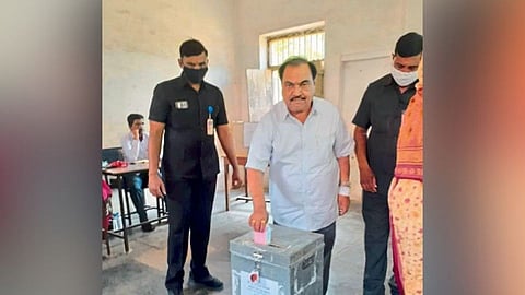 Jalgaon District bank Election : देवकर, डॉ. पाटील, खडसेंचा आज फैसला