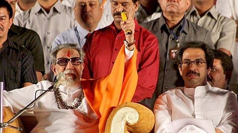 बाळासाहेबांच्या स्मृतीदिनी दंगलखोर मोकाट अन् हिंदूवर कारवाई - भाजपा