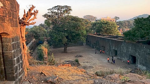 Ghodbunder Fort
