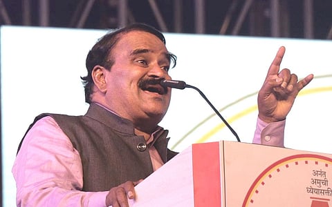 शिवस्मारकावर कोट्यवधी खर्च करा पण... - विश्वास पाटील