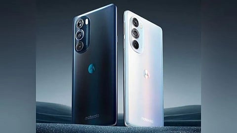 Moto Edge X30