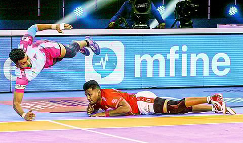 Jaipur Pink Panthers vs Gujrat Giants