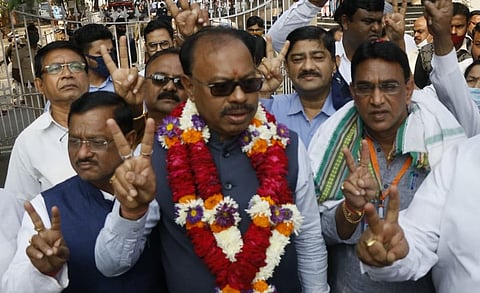 अंतर्गत वादामुळे काँग्रेसचा पराभव, पटोलेंनी राजीनामा द्यावा - बावनकुळे