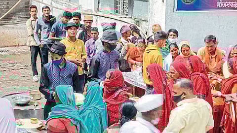 अन्ननीतीचा वापर करत शिस्तीचा वस्तुपाठ