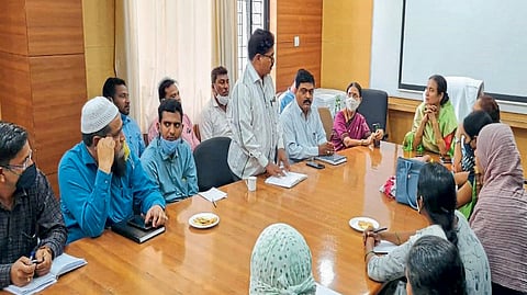 महापौर जयश्री पावडे; मुख्याध्यापक, शिक्षकांसोबत बैठक