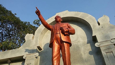 महापरिनिर्वाण दिन साधेपणानेच! पासशिवाय नो एंट्री, दोन डोसचेही बंधन