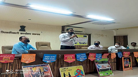 एड्स नियंत्रण कार्यक्रमांची जळगाव जिल्ह्यात प्रभावी अंमलबजावणी