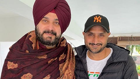 भज्जी उतरणार राजकीय मैदानात? सिद्धूंनी फोटोला दिलेल्या कॅप्शनने चर्चांना उधाण