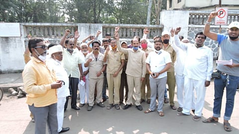 Rickshaw Driver Agitation