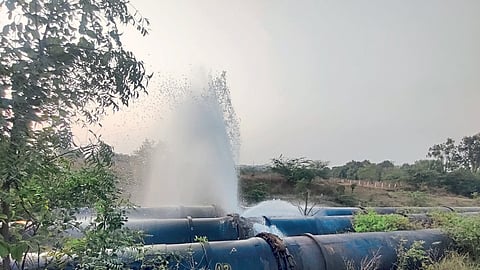 नांदेड : ‘पाणी वाचवा’ उपक्रमाला हरताळ...