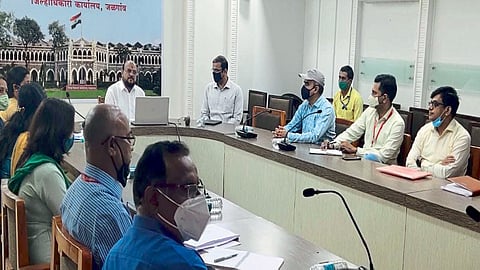 जिल्हाधिकारी कार्यालयात ऑनलाइन कार्यशाळा