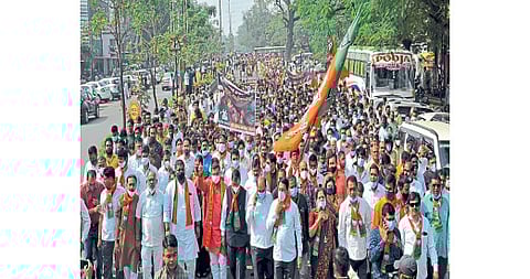 भाजपचे शक्तिप्रदर्शन, शिवसेना अस्वस्थ!