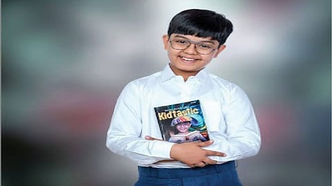 दहा वर्षीय काव्यचे भगवद्गगीतेवर पुस्तक