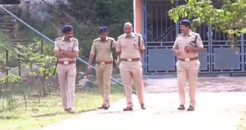 District Police Chief inspects