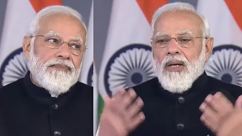 Congress Criticize modi on teleprompter