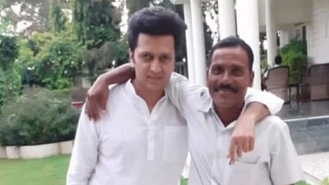 Riteish Deshmukh with his friend