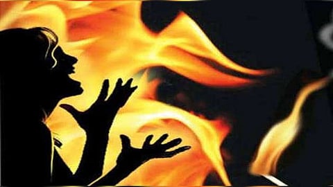 Home guard girl front the police officers house Attempt to Self immolation Seriously injured