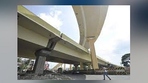 मायको सर्कल व त्रिमूर्ती चौक येथे उड्डाणपूल बांधला जात आहे