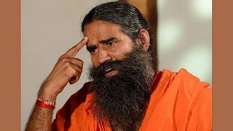 योगगुरू बाबा रामदेवांची वाढणार डोकेदुखी! 'कोरोनिल'वरील दाव्याची होणार पोलिस चौकशी