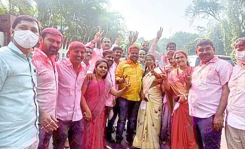 शिरूर-हवेलीत दोन्ही गटांकडून जल्लोष