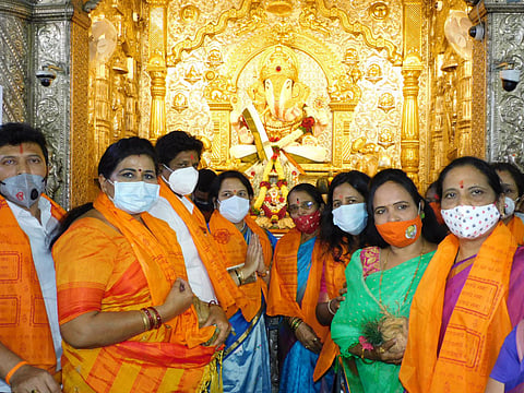 गानसम्राज्ञी लता मंगेशकर यांच्यासाठी दगडूशेठला साकडे, महाआरतीचं आयोजन