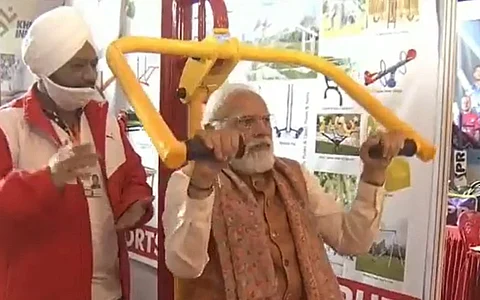 '56 इंच' छाती असणारे PM मोदी जीममध्ये व्यायाम करतात तेव्हा...