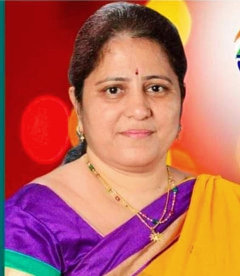 पाली नगरपंचायतीच्या पहिल्या नगराध्यक्षा राष्ट्रवादी काँग्रेस पक्षाच्या गीता पालरेचा