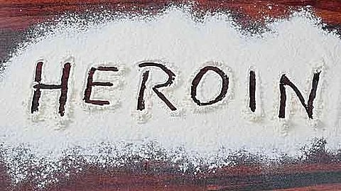 हिरॉईन जप्त