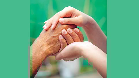 दुनियादारी : एक देव असा पण...