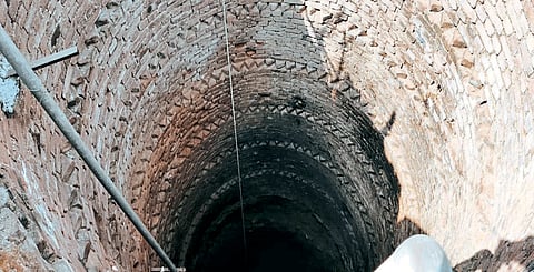Home domestic dispute Javanese mother-in-law Pushed the well Death
