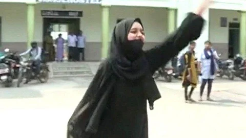 Hijab : राष्ट्रवादीच्या महापौर घराला देणार 'मुस्कान'चं नाव
