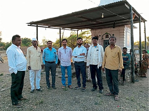 Washim deprived settlement Meet the messenger of thirst