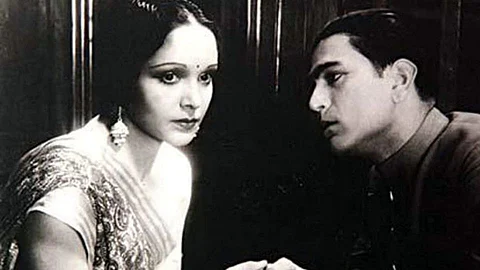 Kiss Day: बाप रे! चार मिनिटांचा किसिंग सीन, बॉलीवूडच्या त्या चित्रपटानं केलं होतं थक्क