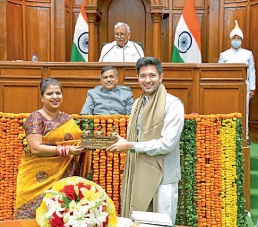 Aam Aadmi Party BJP over RSS flag dispute new delhi