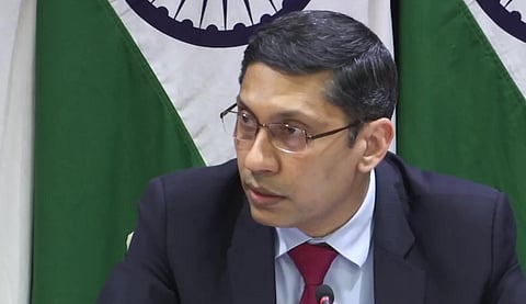 आतापर्यंत २० हजार भारतीयांनी युक्रेन सोडलं; परराष्ट्र मंत्रालयाची माहिती