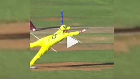 Watch an incredible one-hander Catch by Beth Mooney
