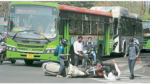 Pune University Chowk Accident