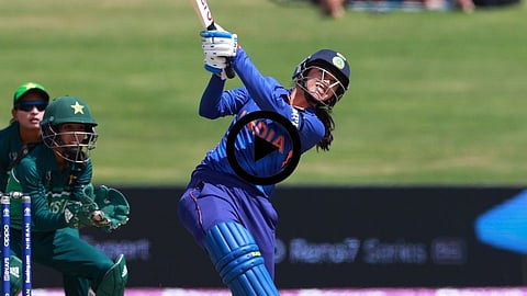 Smriti Mandhana Sixer Video Gone Viral