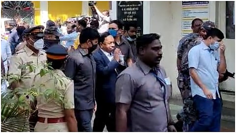 दिशा सालियान प्रकरण : राणे पिता-पुत्र मालवणी पोलीस ठाण्यात हजर