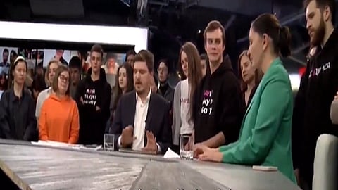 Russia Ukraine war no to war Russian tv channel entire staff resigns live on air show