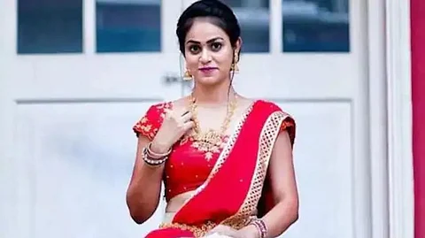 Actress Gayathri Aka Dolly D Cruze