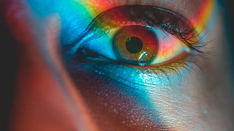 How many colors do your eyes recognize Tetrachromat eyes can see 100 million colors