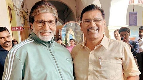 jhund movie Amitabh Bachchan as Vijay Barase nagpur