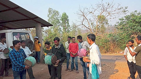 राधानगरीत खेळोत्सवाची परंपरा आहे.