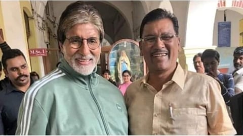 ‘स्लम सॉकर’ चे प्रणेते विजय बारसे यांचा सन्मान व्हावा