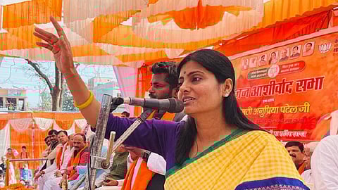 'उमेदवाराला विसरा, मोदींच्या नावे मत द्या; त्यांनी युद्धातून भारतीयांना वाचवलंय'