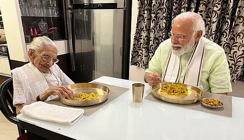 PM Modi With Mother