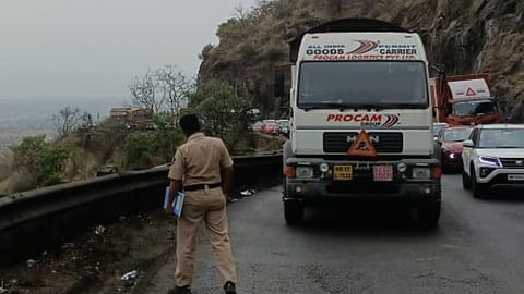 Khambatki Ghat Traffic jam