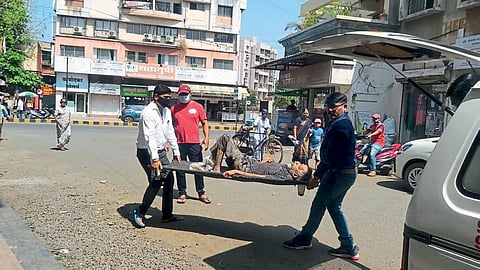 human service to fathers who suffering from death humanity nashik