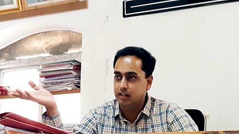 जिल्हा परिषदेचे प्रशासक आयुष प्रसाद